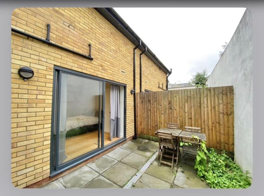 Luxury 4-Bed Apartment With Balcony & Garden, Near Emirates Stadium, 15 Mins To Central London Eksteriør bilde