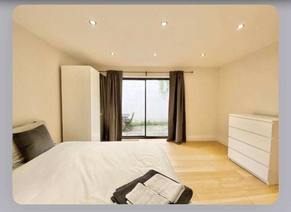 Luxury 4-Bed Apartment With Balcony & Garden, Near Emirates Stadium, 15 Mins To Central London Eksteriør bilde